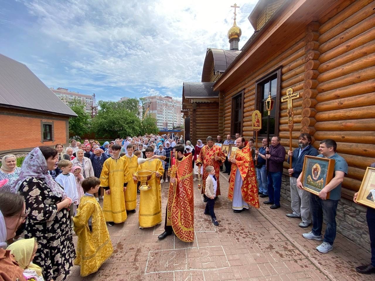Престольный Праздник- празднование в честь иконы Божией Матери «Неупиваемая Чаша»